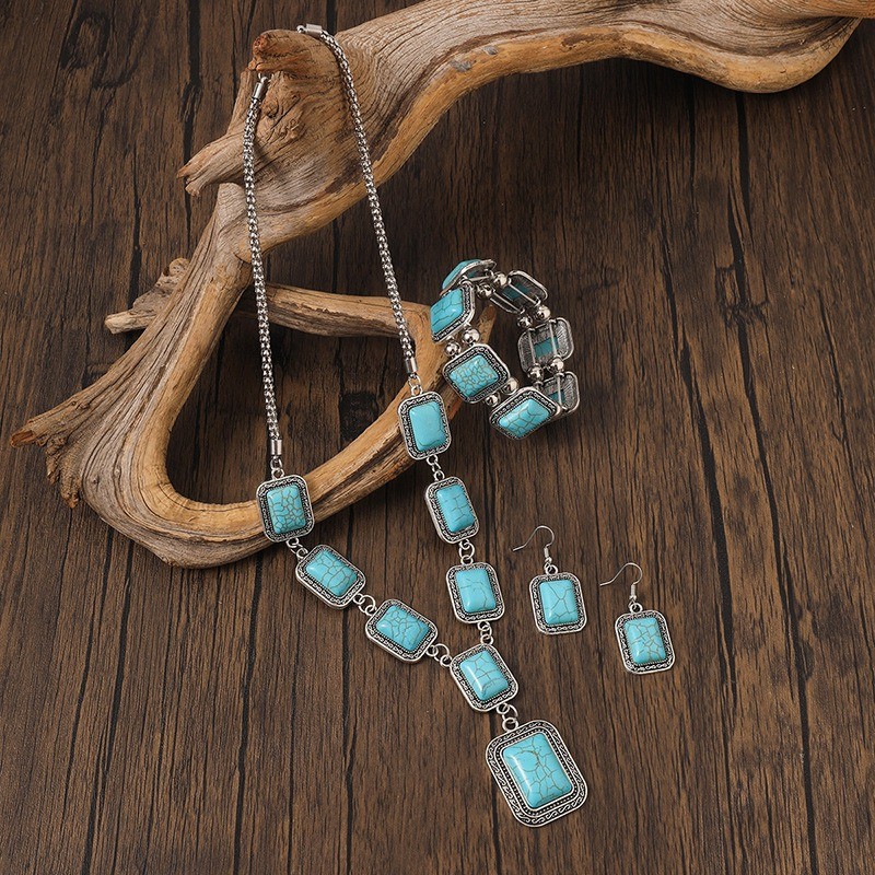 Boho Western Jewelry Turquoise Set Women Boho Pendant Necklace Earrings Bracelet