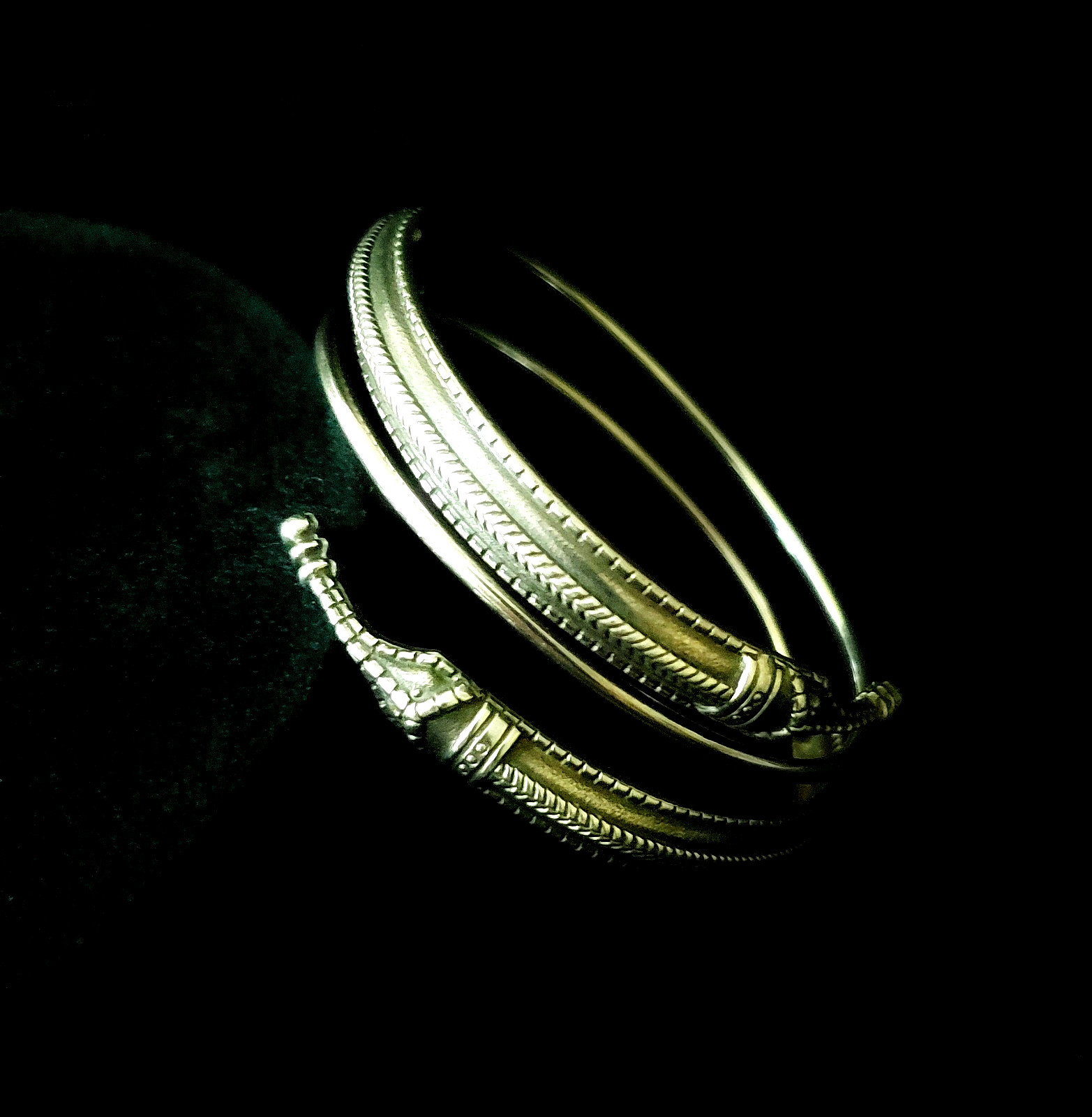8″ DAVID AnderSEN signed, Solid Sterling Silver SAGA VIKING Bracelet. FLAWLESS!