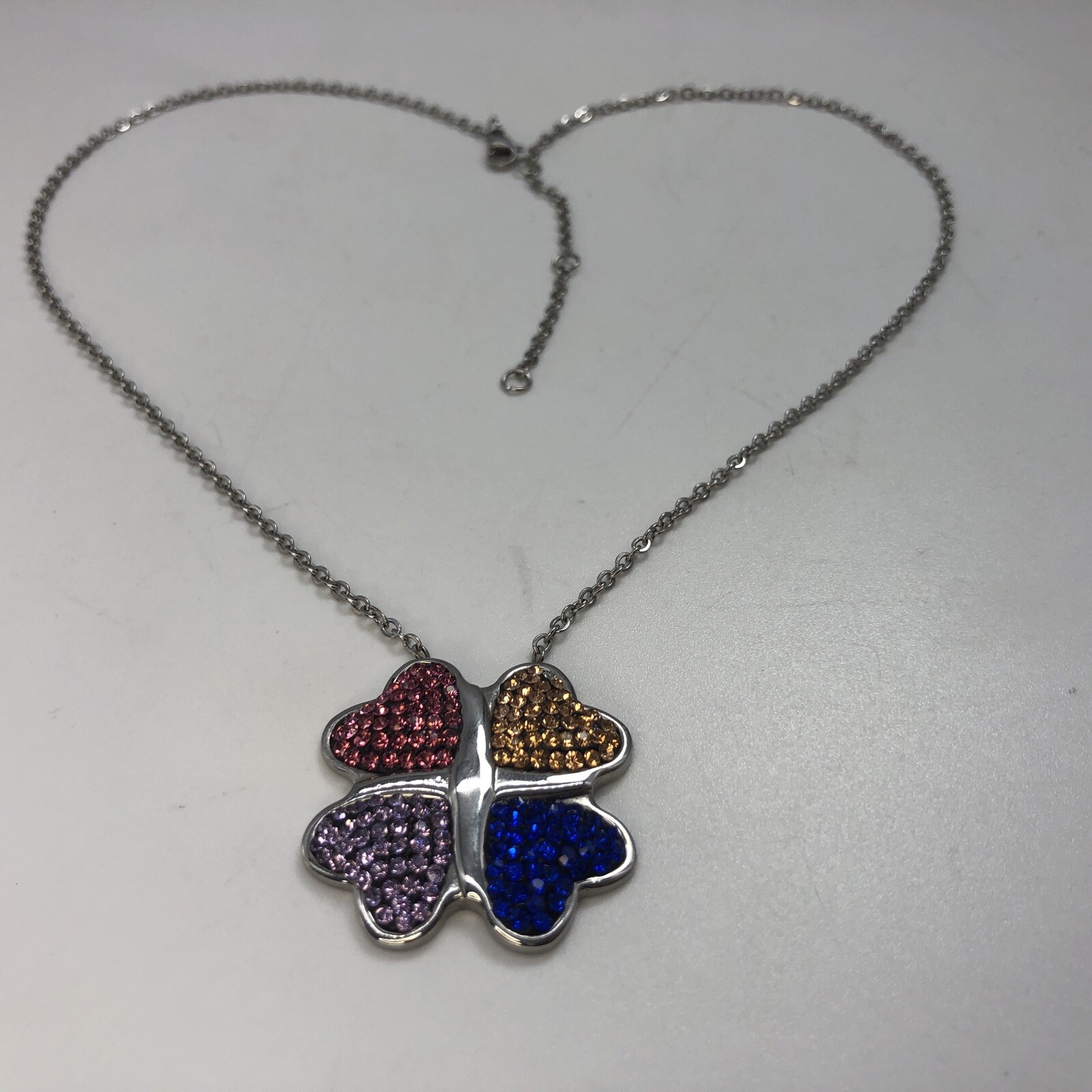 Four Heart Clover Pendant Sparkle Bright Color Silver Tone Chain Multicolor