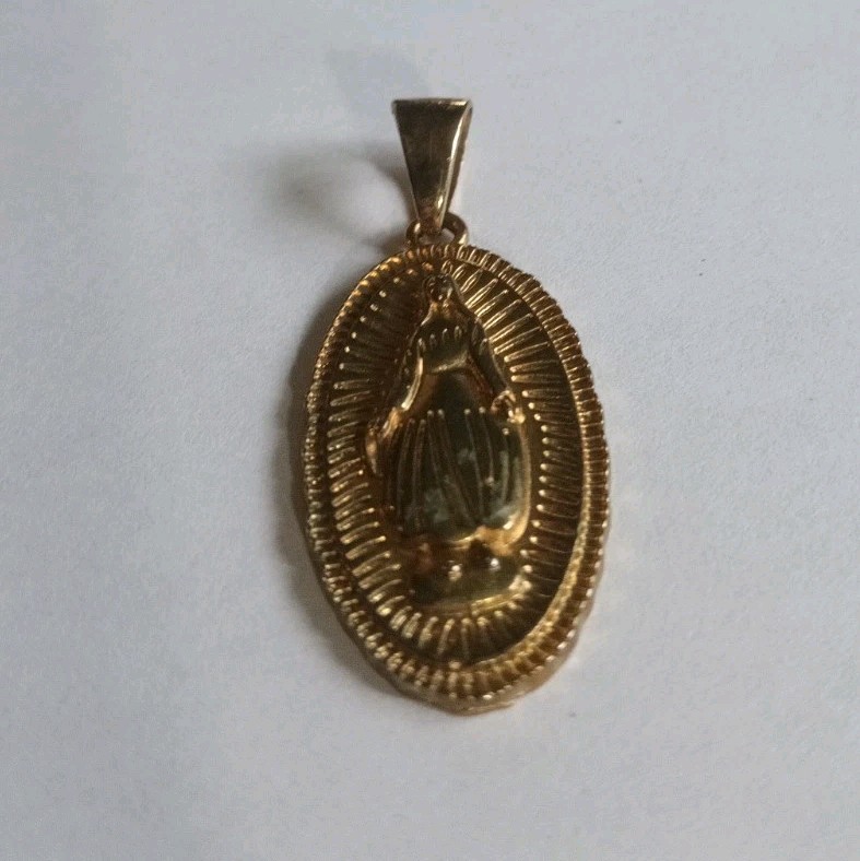 Vintage Goldtone 3-D Mother Mary Pendant 1.7″ Necklace Pendant