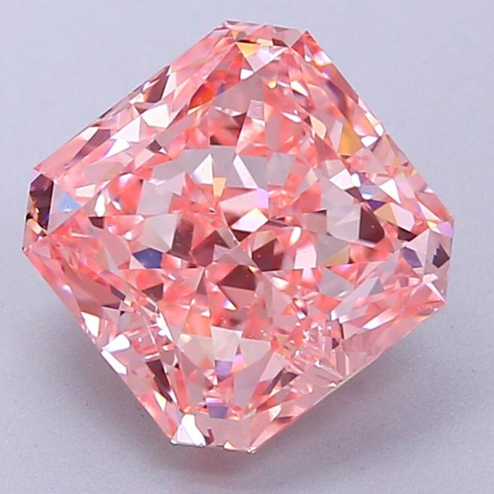 Natural Vivid Pink ‘D’ Color 3 Ct VVS1 Unheated Loose Diamond Radiant Cut