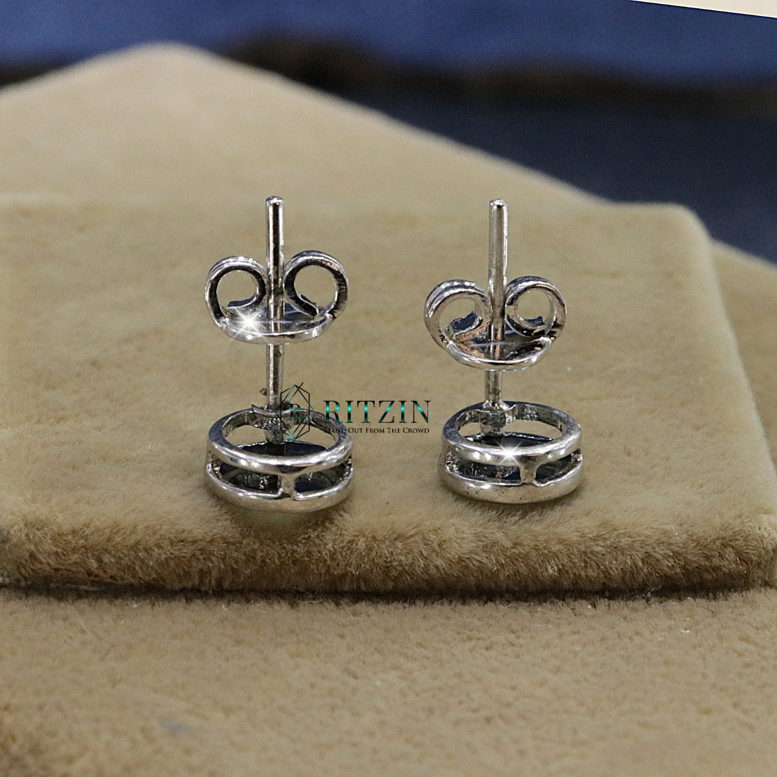 Lab Grown Diamond Blue Round Cut Stud Butterfly/Push Back Earring 925 Silver