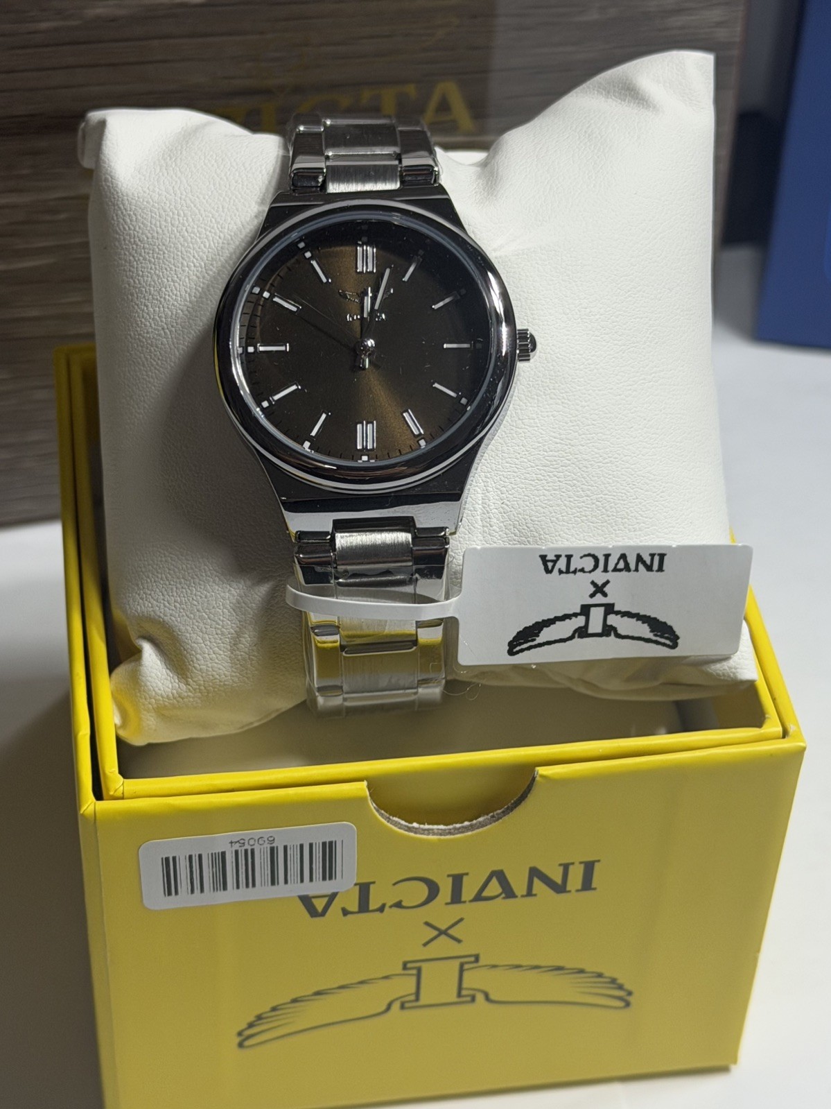 Mens Invicta Stainless Steel Watch With Glossy Chocolate Dial 69054