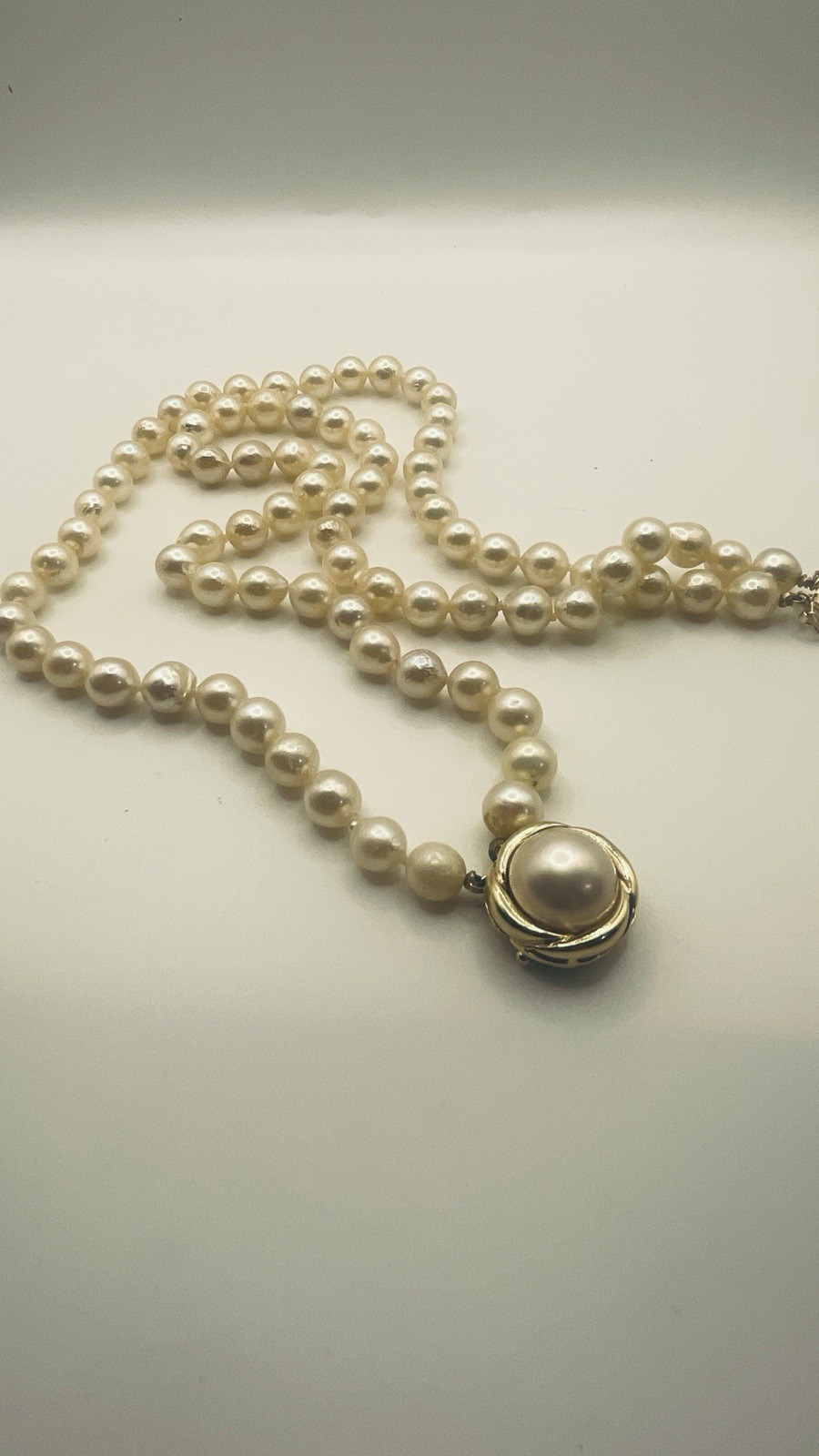 pearl necklaces for women