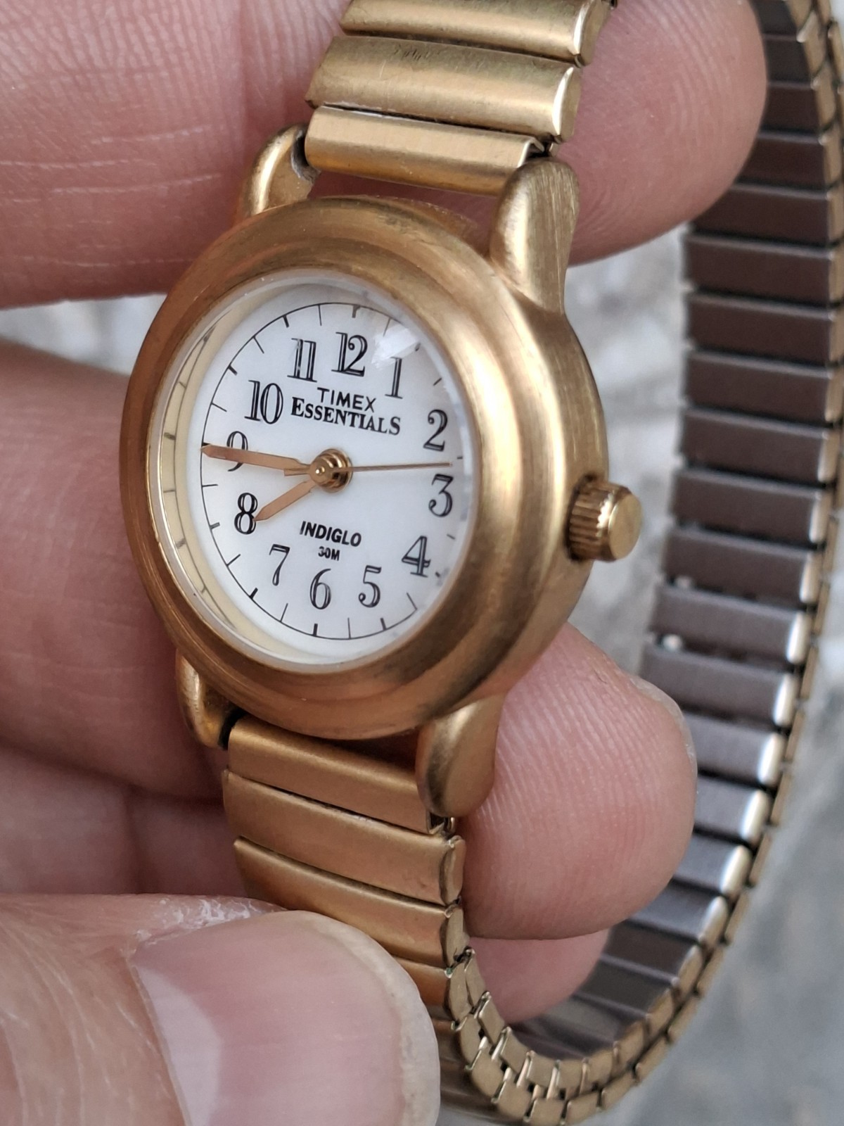 Timex Essentials Indiglo Gold Tone Quartz Watch Expansion Band WR 30M