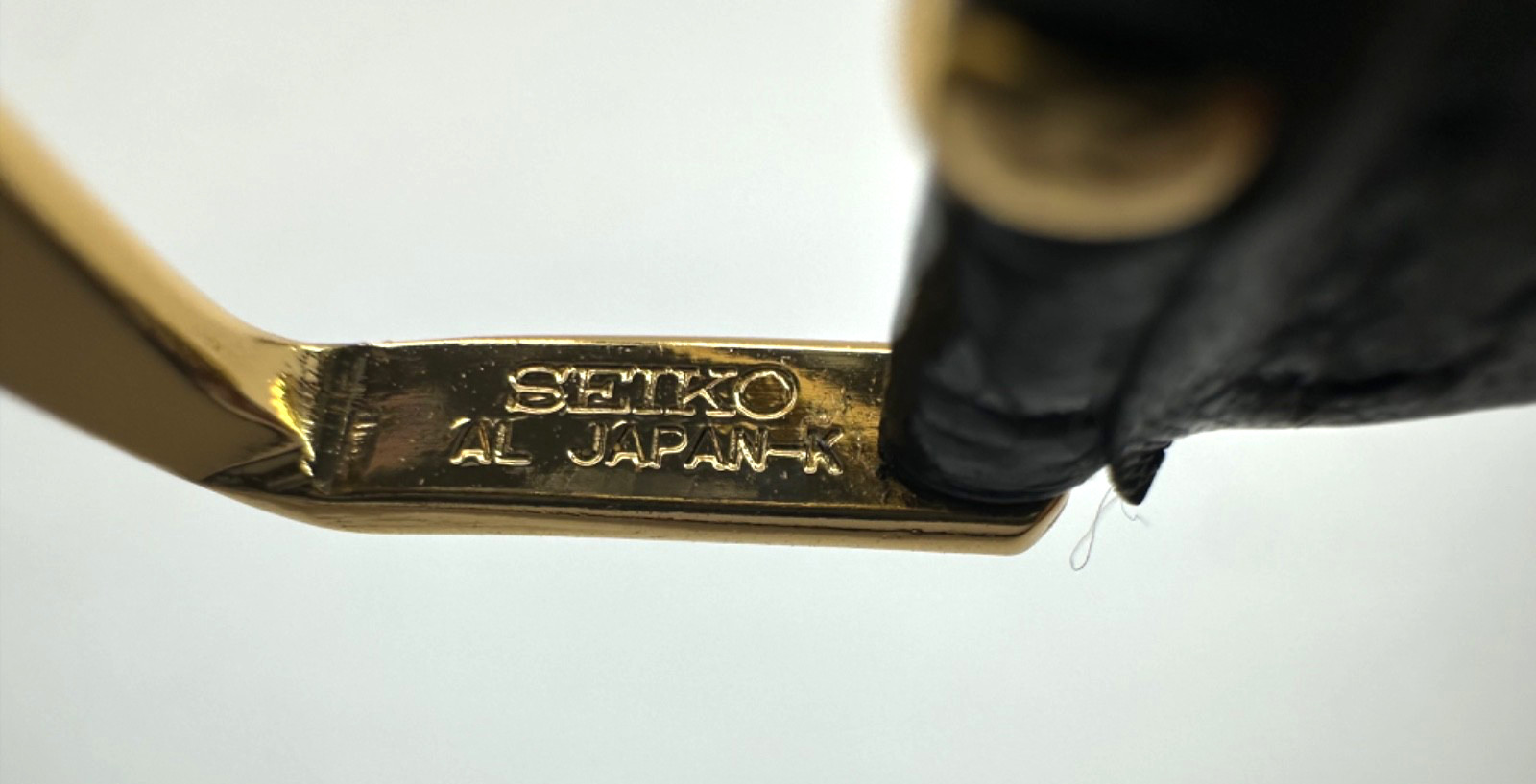 SEIKO Black Lizard Grain Glossy 18 mm x 15 mm Watch Strap Signed Gold Buckle