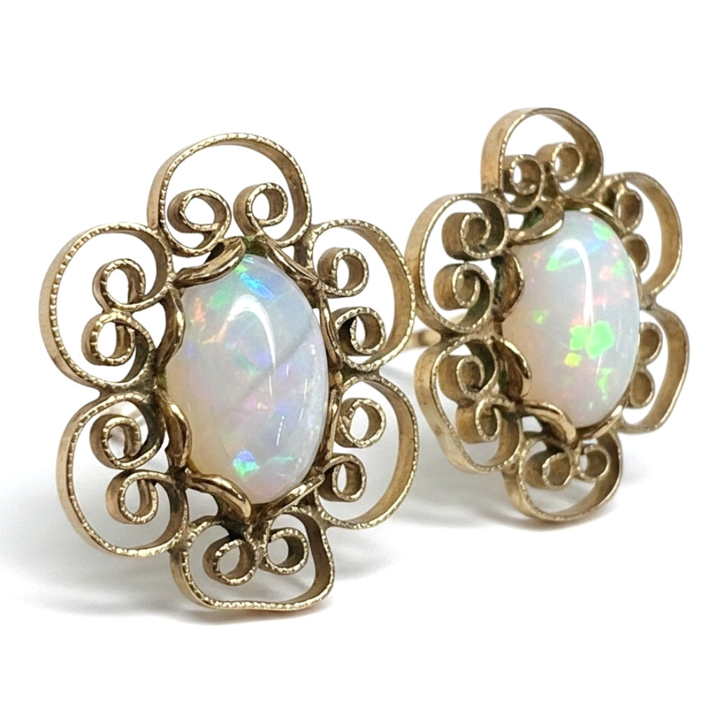 Vintage Church & Co 14K Gold White Opal Filigree Stud Earrings 0.65g