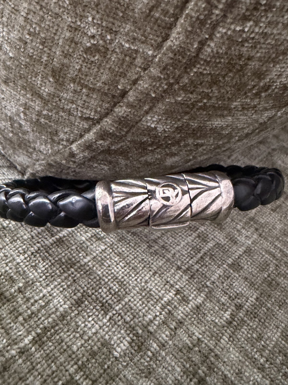 DAVID YURMAN CHEVRON LEATHER MENS BRACELET.