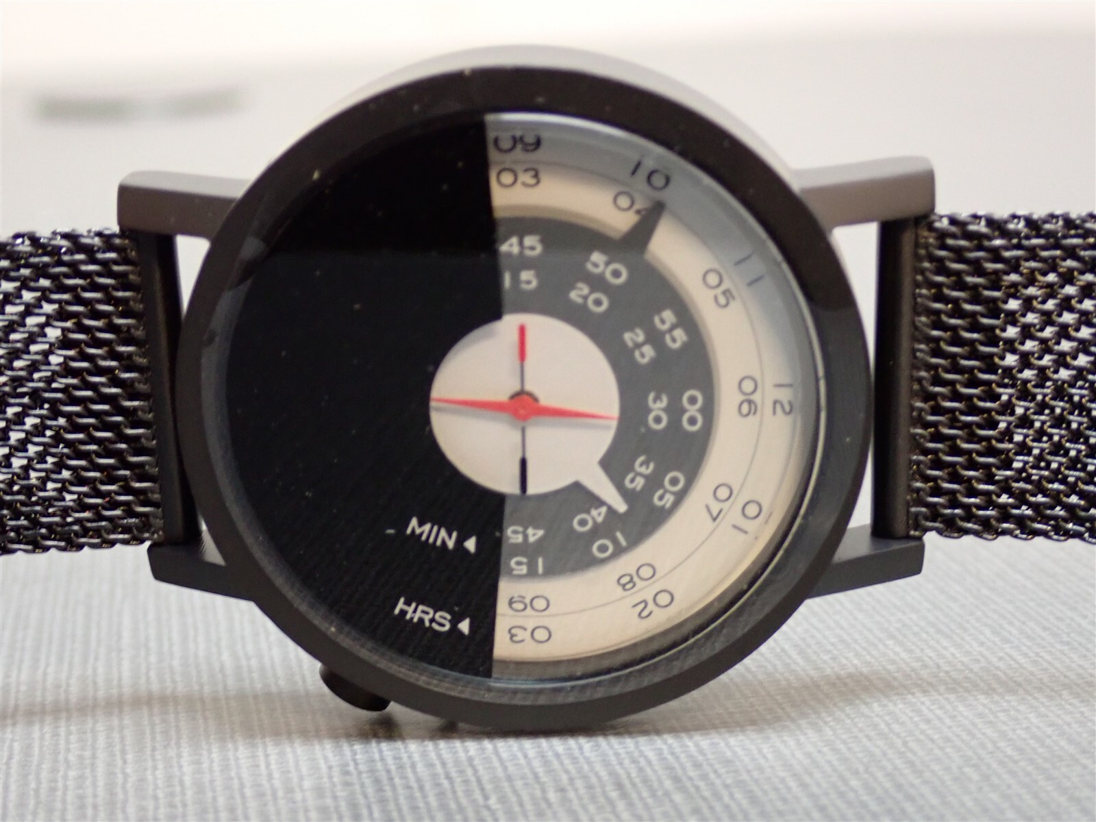 NEW Projects Watches PJT-7901 BM Beyond The Horizon 40mm Black Mesh Band Watch