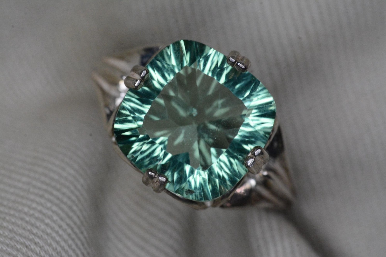 Certified Green Fluorite Ring 6.80 Carat Sterling Silver Solitaire Jewelry F2