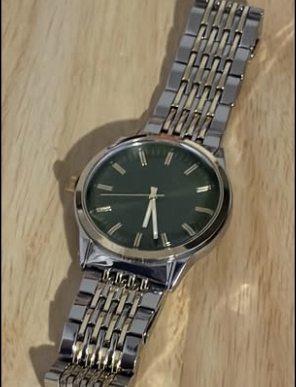 Green Dial Silver Metal Bracelet Analog Round Wristwatch Stick Indexes